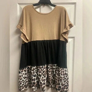 Boutique Neutral/Black/ Cheetah Print Top Sz. Large